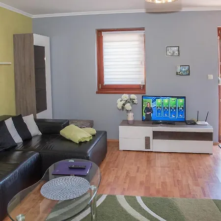 Apartment Wunderschoene In Keszthely